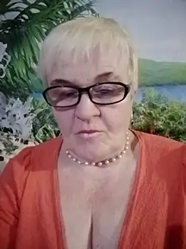 VioletSweet566 online show from 02/06/25, 04:36