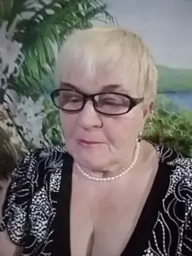 VioletSweet566 online show from 02/07/25, 04:03