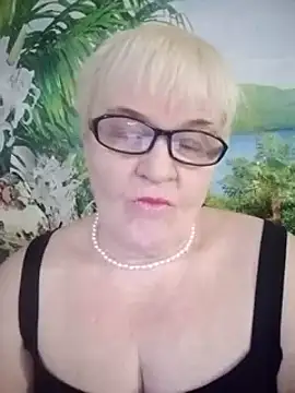 VioletSweet566 online show from 02/08/25, 11:12