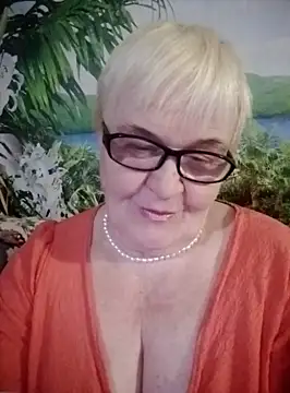 VioletSweet566 online show from 02/12/25, 10:15