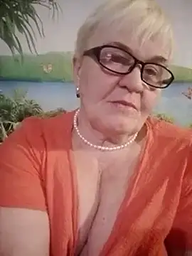 VioletSweet566 online show from 02/13/25, 10:54