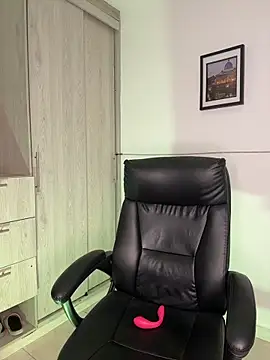 Laura fernandezII online show from 03/14/26, 02:17