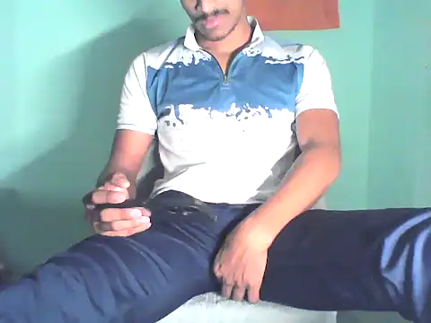 Snapshot of vicky0805 chatting on 12/07/24, 08:44 vicky0805 online show from 12/07/24, 08:44