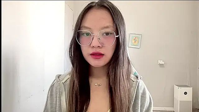 Risalynn online show from 03/04/25, 06:37