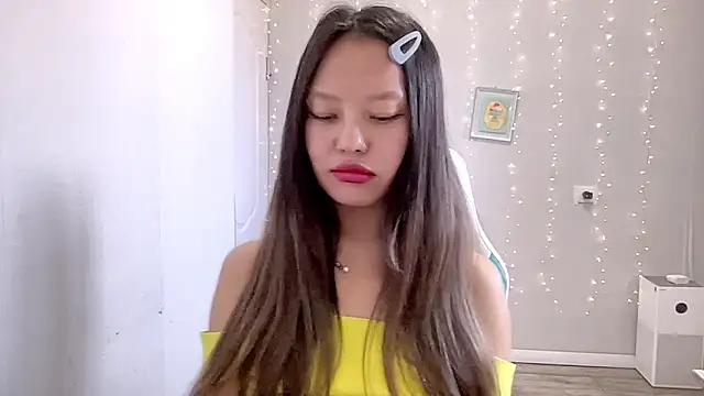 Risalynn online show from 03/14/25, 06:21