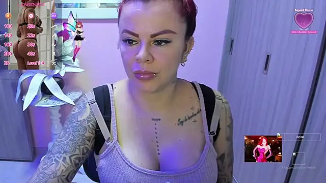 Snapshot of KAROL_MILF chatting on 11/09/25, 03:21 KAROL MILF online show from 11/09/25, 03:21