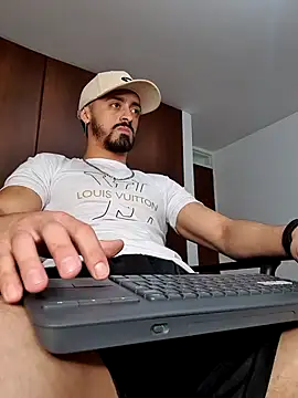 MAXIMUS MASTE3 online show from 03/16/25, 10:42