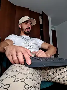 MAXIMUS MASTE3 online show from 03/18/25, 06:03