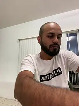 islandvybee55 online show from 01/31/25, 11:35