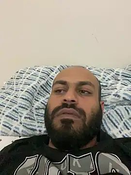 islandvybee55 online show from 03/16/25, 07:26