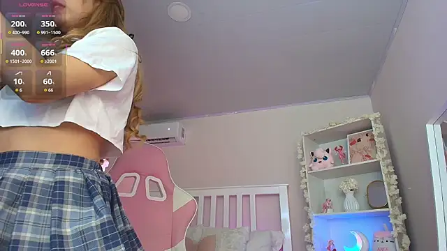 Snapshot of ely_cherry18 chatting on 03/24/26, 11:54 ely cherry18 online show from 03/24/26, 11:54