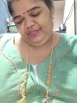 Snapshot of tamilthanushri chatting on 04/23/26, 06:21 tamilthanushri online show from 04/23/26, 06:21