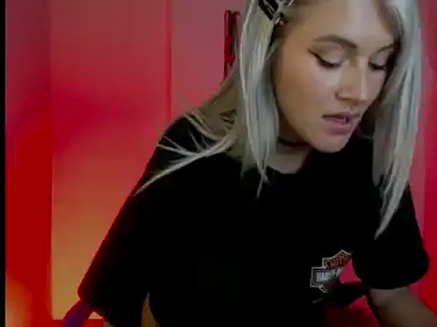 Snapshot of kim_jeins11 chatting on 01/12/25, 02:56 kim jeins11 online show from 01/12/25, 02:56