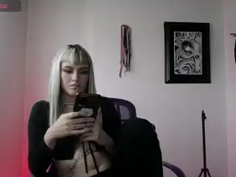 Snapshot of kim_jeins11 chatting on 03/07/25, 08:22 kim jeins11 online show from 03/07/25, 08:22