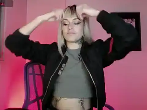 Snapshot of kim_jeins11 chatting on 03/13/25, 02:05 kim jeins11 online show from 03/13/25, 02:05