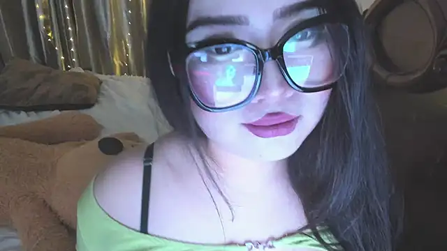 cutie sakura online show from 12/23/24, 02:17