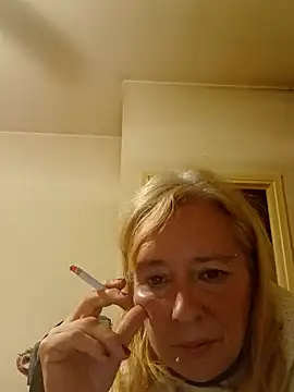 Snapshot of Ladykiss833 chatting on 03/09/26, 12:14 Ladykiss833 online show from 03/09/26, 12:14