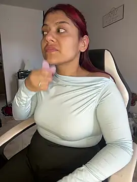 Aprilsmith2 online show from 12/18/24, 10:02