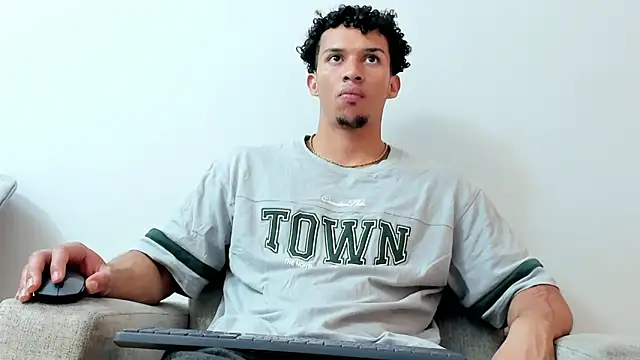 Dominick star online show from 01/16/25, 03:23