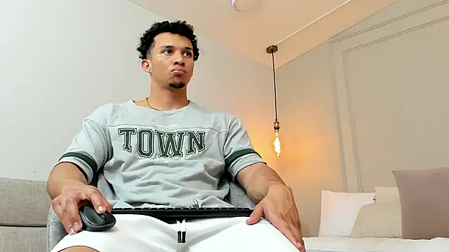 Dominick star online show from 01/30/25, 09:36