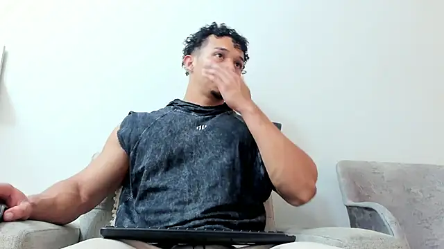 Dominick star online show from 02/01/25, 04:35