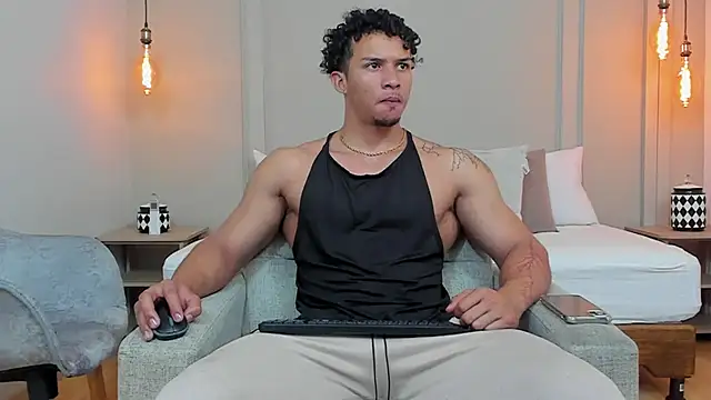 Dominick star online show from 02/11/25, 04:22