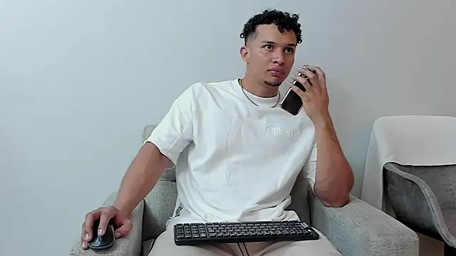 Dominick star online show from 02/26/25, 03:21