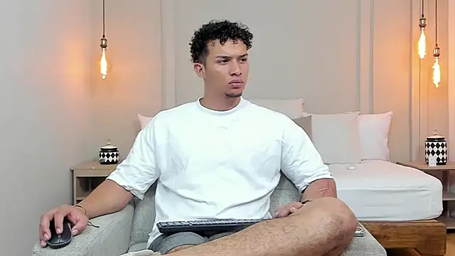 Dominick star online show from 03/13/25, 07:20