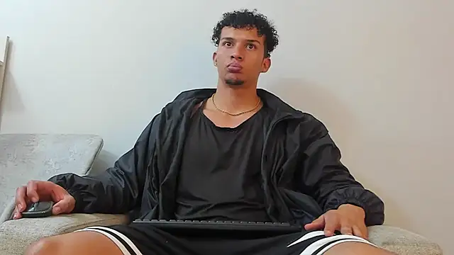 Dominick star online show from 03/18/25, 03:09