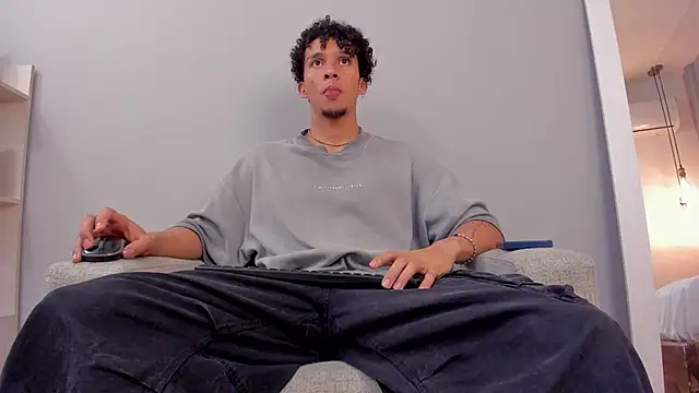 Dominick star online show from 10/26/25, 03:56