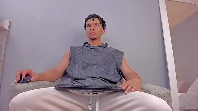 Dominick star online show from 11/21/25, 03:38