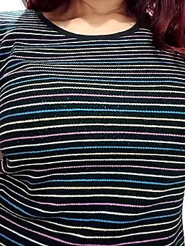 Snapshot of KITTEN-10 chatting on 09/19/25, 02:13 KITTEN-10 online show from 09/19/25, 02:13