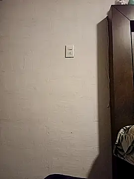 Snapshot of KITTEN-10 chatting on 09/27/25, 03:00 KITTEN-10 online show from 09/27/25, 03:00