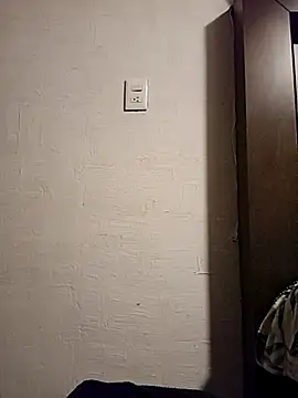 Snapshot of KITTEN-10 chatting on 11/07/25, 03:39 KITTEN-10 online show from 11/07/25, 03:39