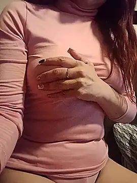 Snapshot of KITTEN-10 chatting on 11/11/25, 03:17 KITTEN-10 online show from 11/11/25, 03:17