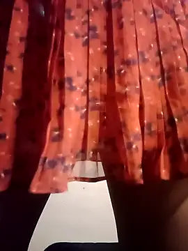 Snapshot of KITTEN-10 chatting on 12/01/25, 01:32 KITTEN-10 online show from 12/01/25, 01:32