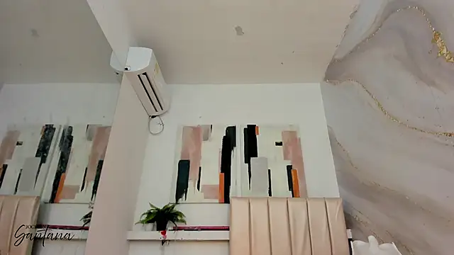 JOCELYN SANTANA1 online show from 10/21/25, 12:06