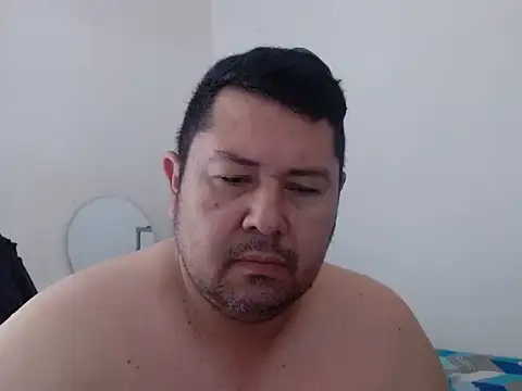 Snapshot of Elgatoloco11 chatting on 05/16/26, 05:56 Elgatoloco11 online show from 05/16/26, 05:56