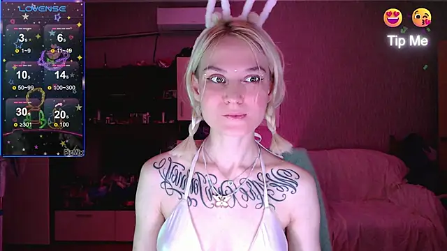 mischellemeow13 online show from 10/06/25, 01:36