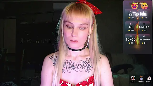 mischellemeow13 online show from 11/26/25, 10:33