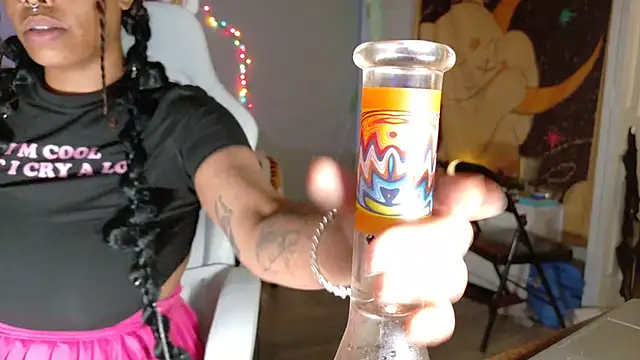 loveluna8 online show from 02/07/25, 09:58