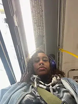 loveluna8 online show from 02/10/25, 12:50