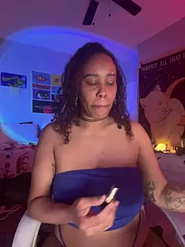 loveluna8 online show from 03/02/25, 11:18