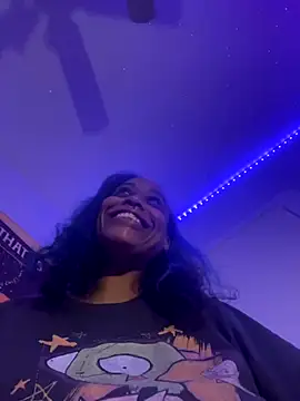 loveluna8 online show from 10/13/25, 02:00