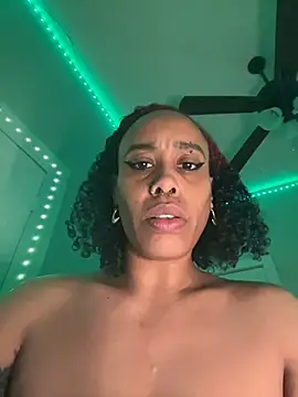 loveluna8 online show from 01/16/26, 04:05