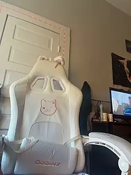 loveluna8 online show from 03/03/26, 02:45