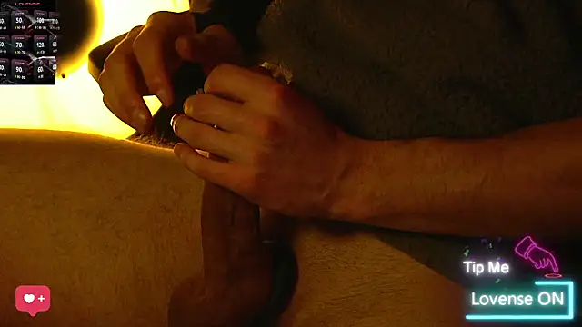 Snapshot of coupleofficial chatting on 04/09/26, 09:31 coupleofficial online show from 04/09/26, 09:31