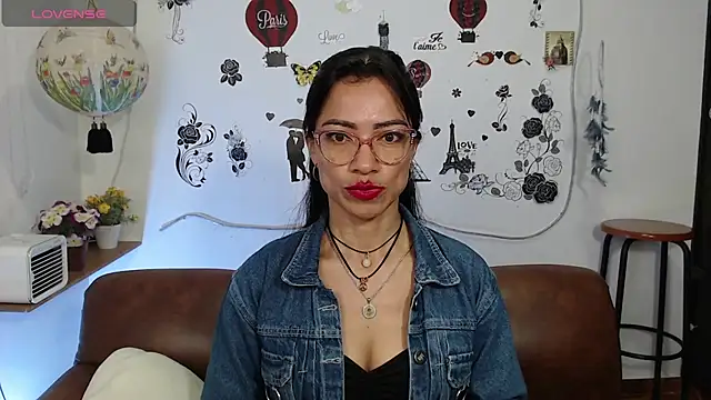 Snapshot of FernandaEloisa chatting on 01/11/25, 12:40 FernandaEloisa online show from 01/11/25, 12:40