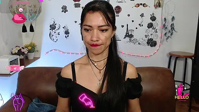 Snapshot of FernandaEloisa chatting on 01/11/25, 03:42 FernandaEloisa online show from 01/11/25, 03:42