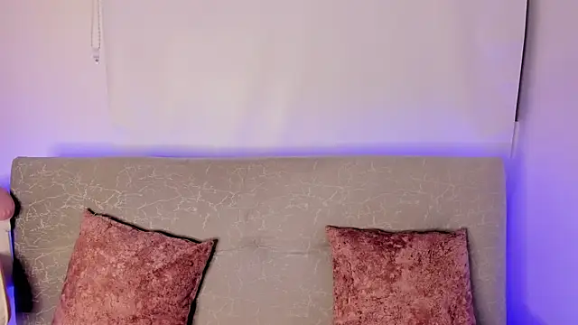 Snapshot of sensualhaven_ chatting on 03/05/25, 12:05 sensualhaven online show from 03/05/25, 12:05